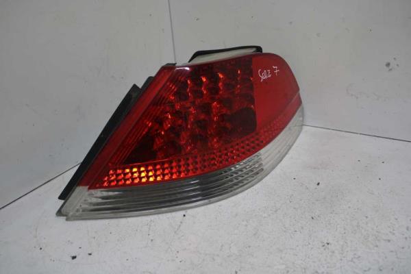 FEU ARRIERE DROIT BMW SERIE 7 E65 -04/2005 - Vue 1